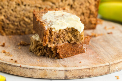 Slow Cooker Banana Bread - The Magical Slow Cooker